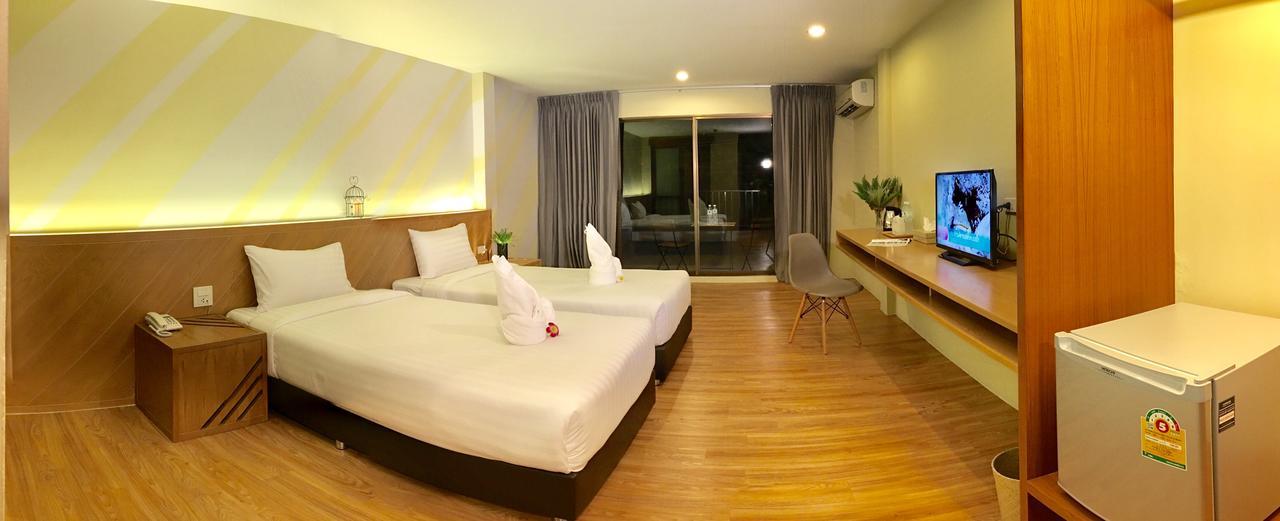 The Pat Hotel Jomtien Beach Extérieur photo